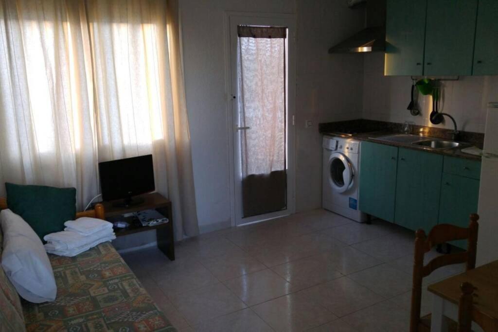 Tranquilo Apartamento Con Preciosa Cala En La Puerta Ciutadella  Ngoại thất bức ảnh